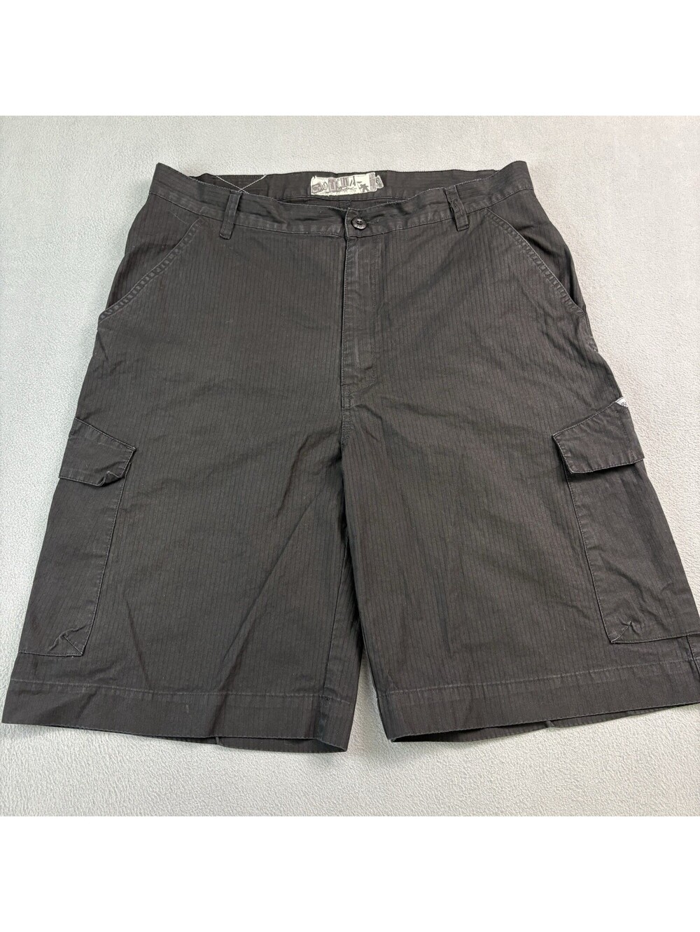 Vintage Gotcha Herringbone Pinstripe Cargo Shorts Size 36 (Fit 37.5x11 in) Black